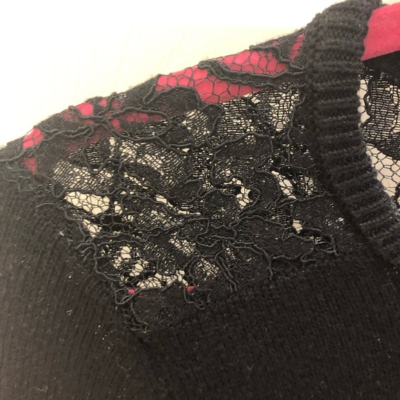 Tops - Picture 3 of 5